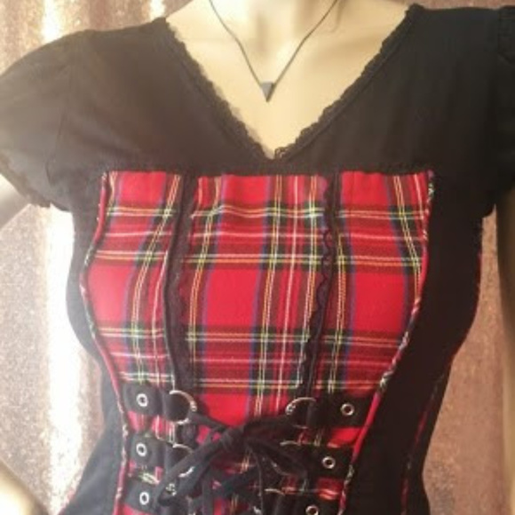 Sold! Sold! CORSET style V-neck Top - Picture 2 of 6